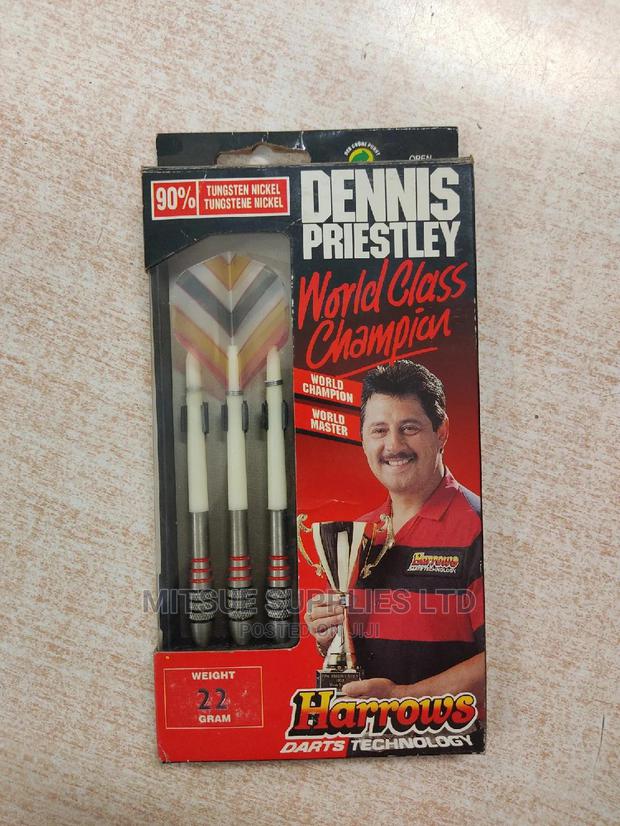 A Set of 3 Harrows Tungsten Darts (Feather Light)-White