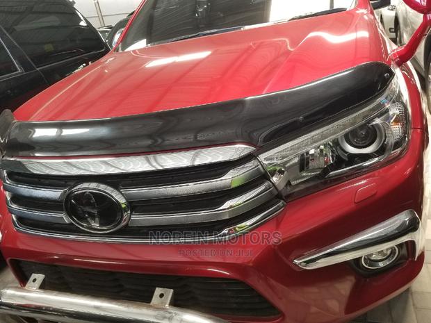 Toyota Hilux 2016 Red - thumbnail 3