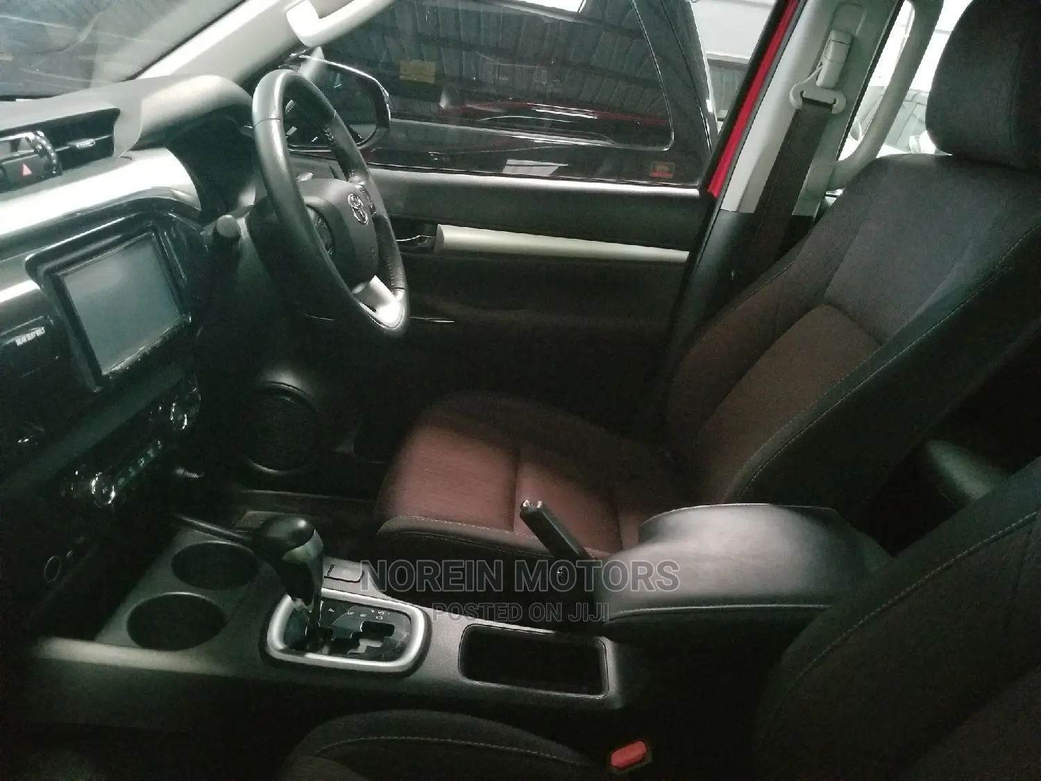 Toyota Hilux 2016 Red