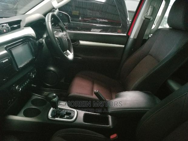 Toyota Hilux 2016 Red - thumbnail 9