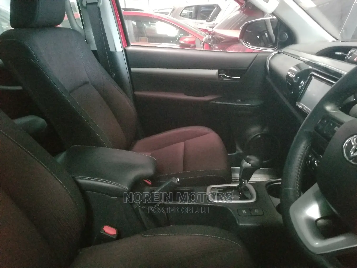 Toyota Hilux 2016 Red
