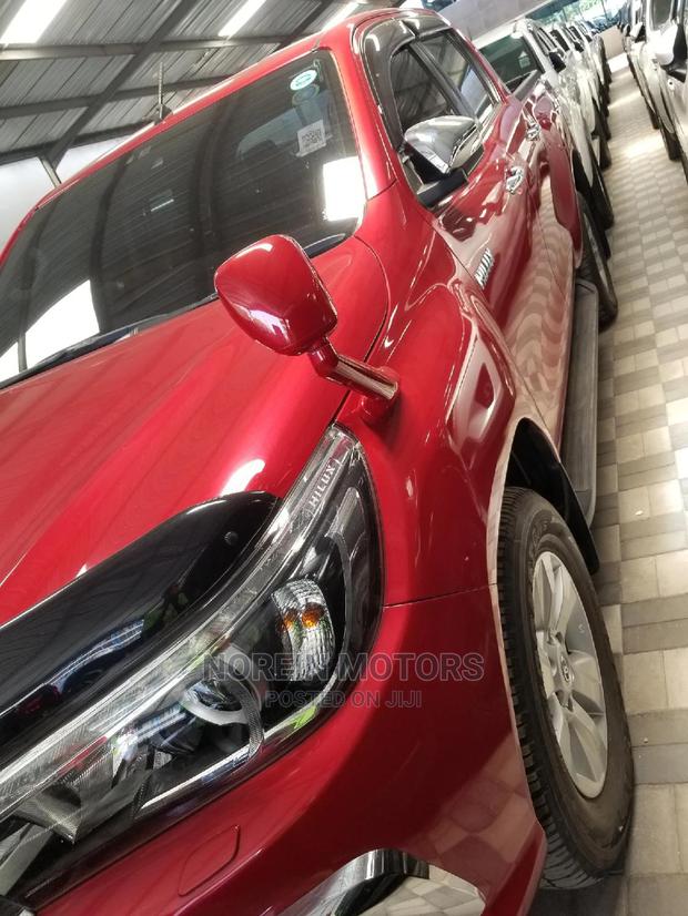 Toyota Hilux 2016 Red - thumbnail 11