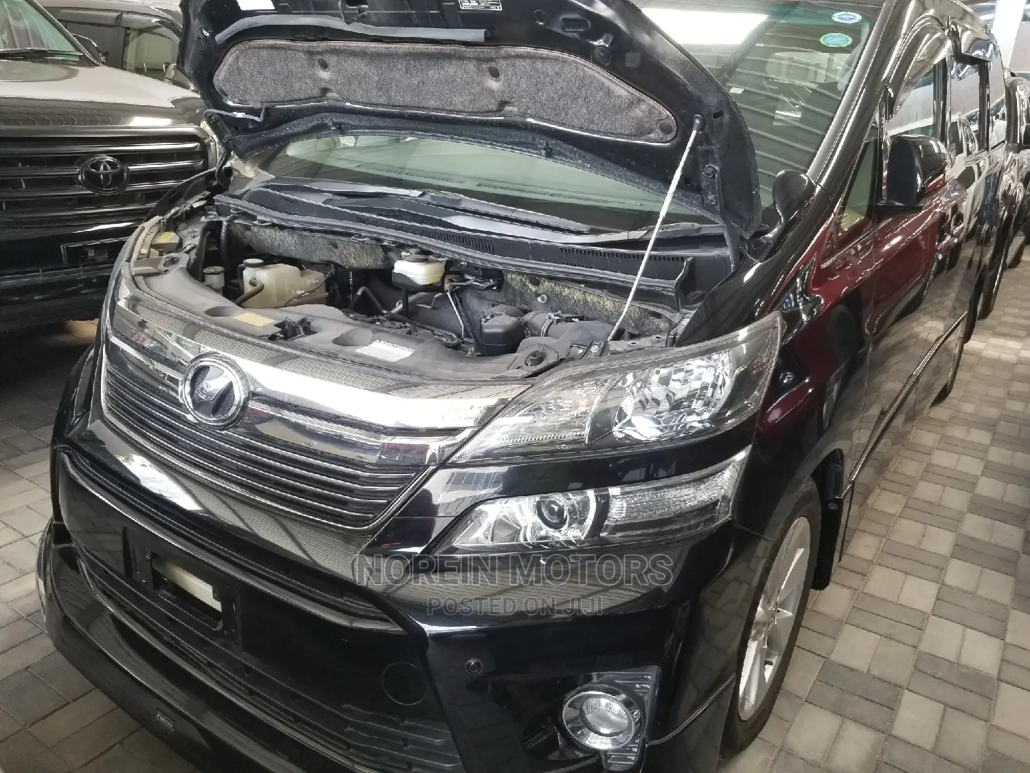 Toyota Vellfire 2014 Green