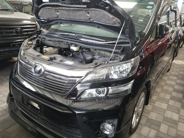 Toyota Vellfire 2014 Green - thumbnail 3