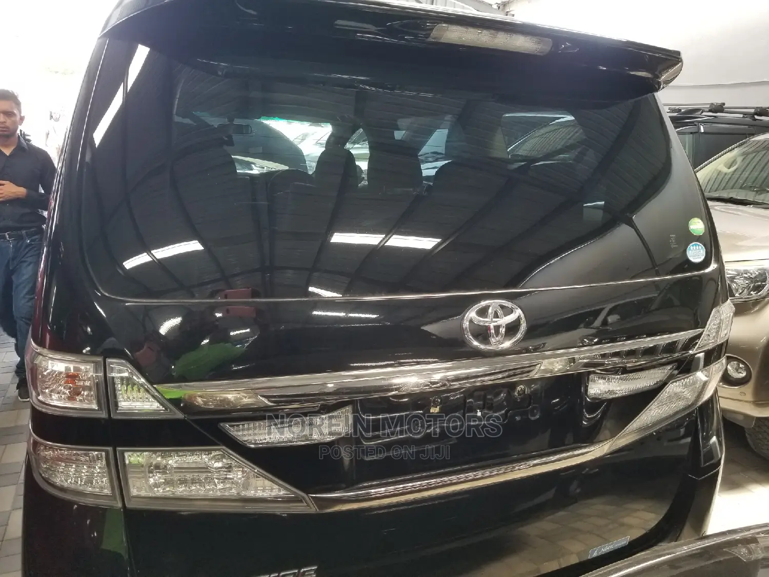 Toyota Vellfire 2014 Green