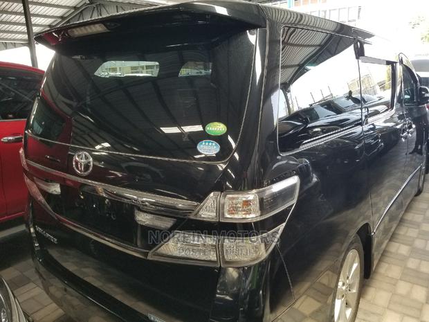 Toyota Vellfire 2014 Green - thumbnail 8