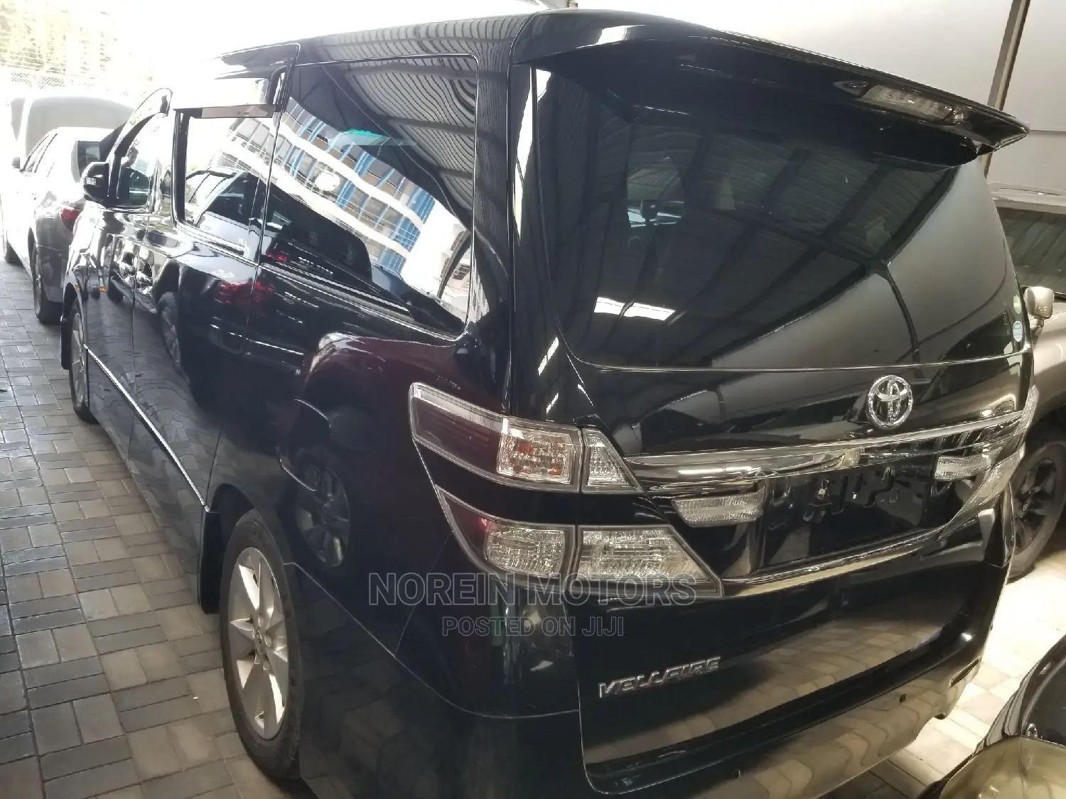 Toyota Vellfire 2014 Green