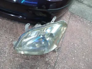 Raum Headlight
