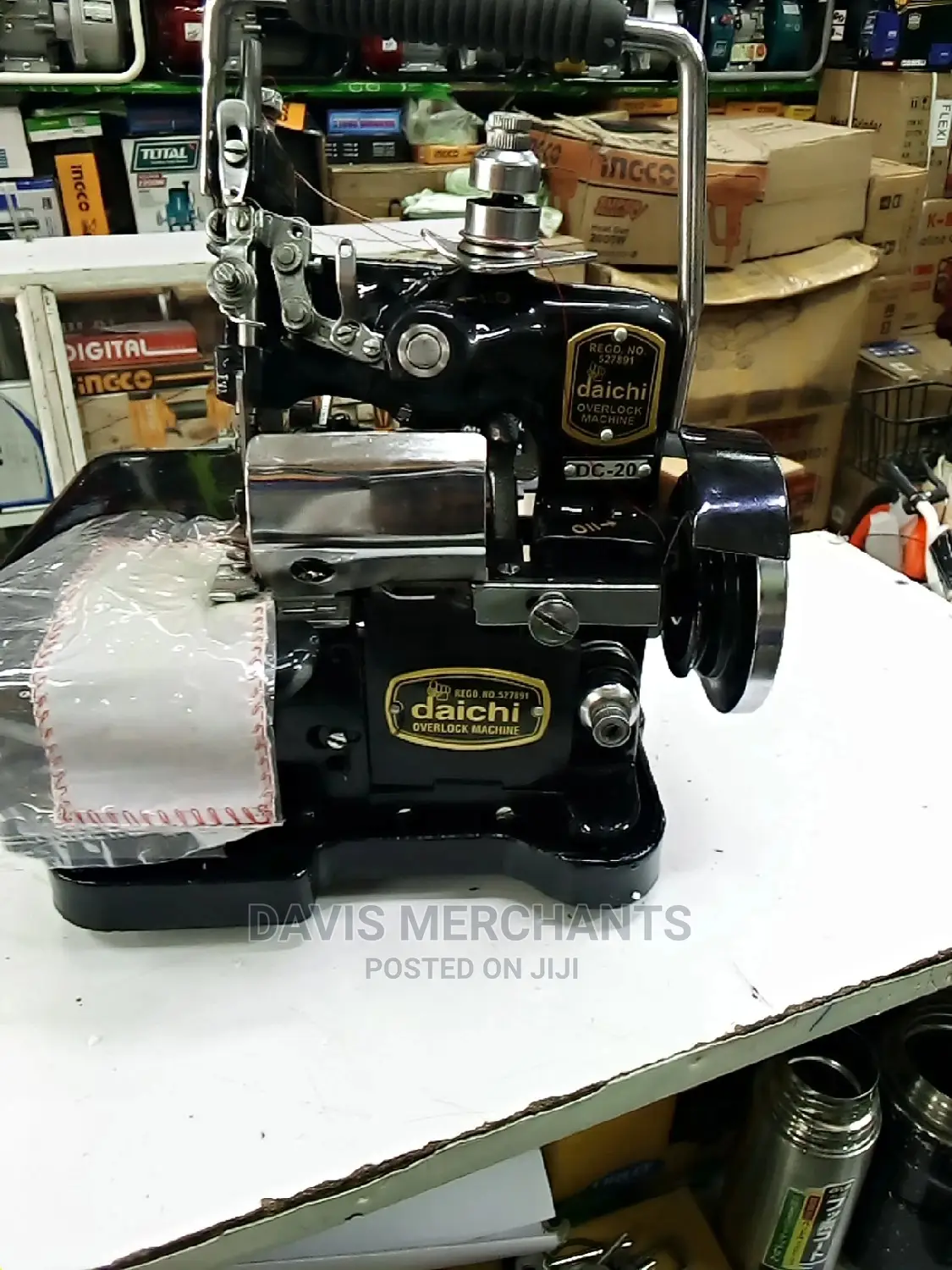 Daichi Overlock Machine