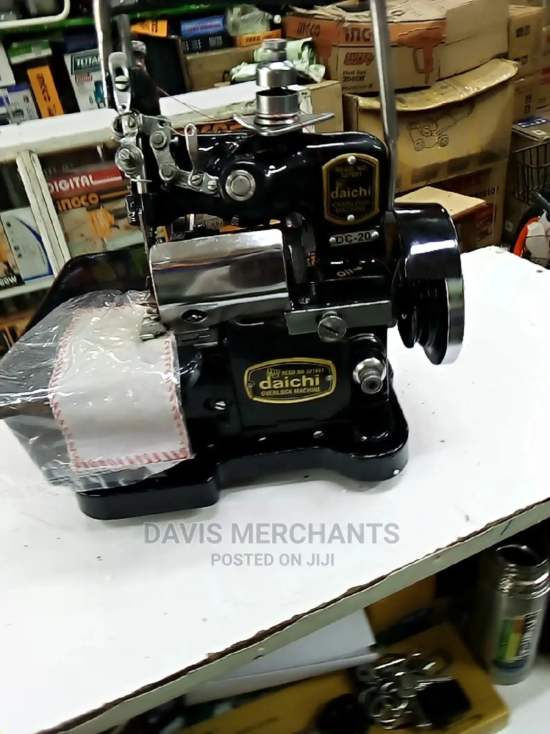Daichi Overlock Machine