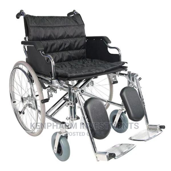 Extrawide Wheelchair - thumbnail 2