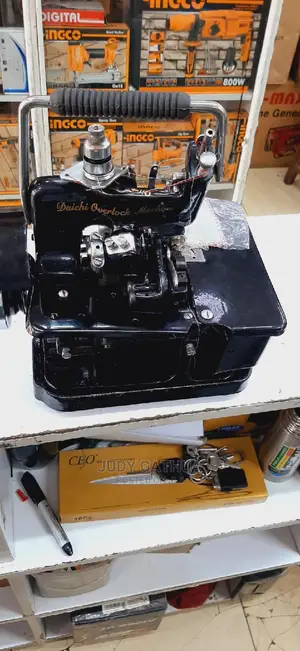 Daichi Overlock Machine