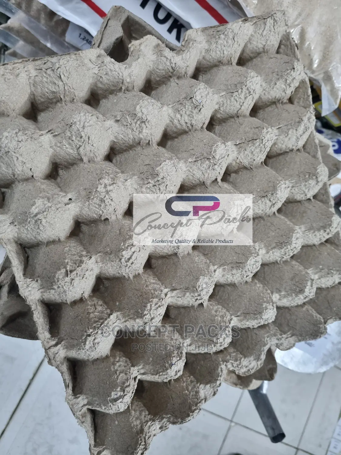 100pcs Carton Paper Manilla Egg Trays
