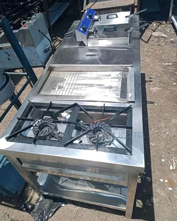 Cooking Range With 2 Burners, Griddle and Deep Fryers - main view