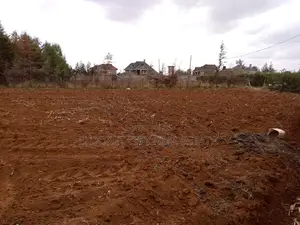 1/2 Acre Elgonview Upper With Title