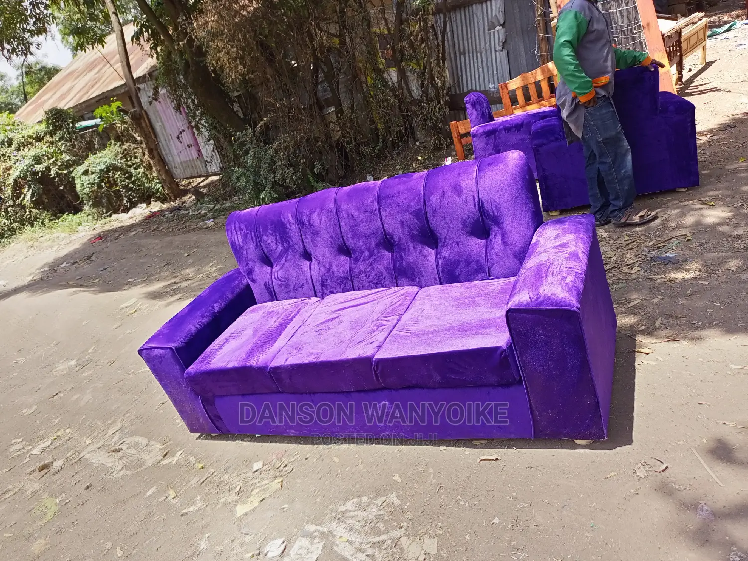 Three Seater for Sale{ Free Delivery)