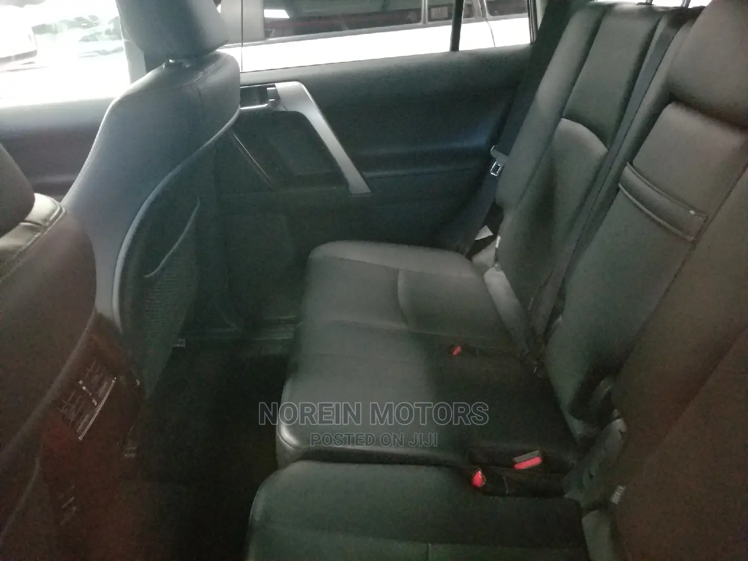 Toyota Land Cruiser Prado 2015 Red