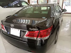 Toyota Crown 2015 Black