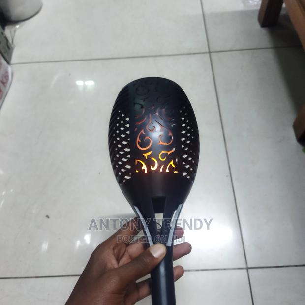 Decorative Led Solar Lamp for Compound - main view