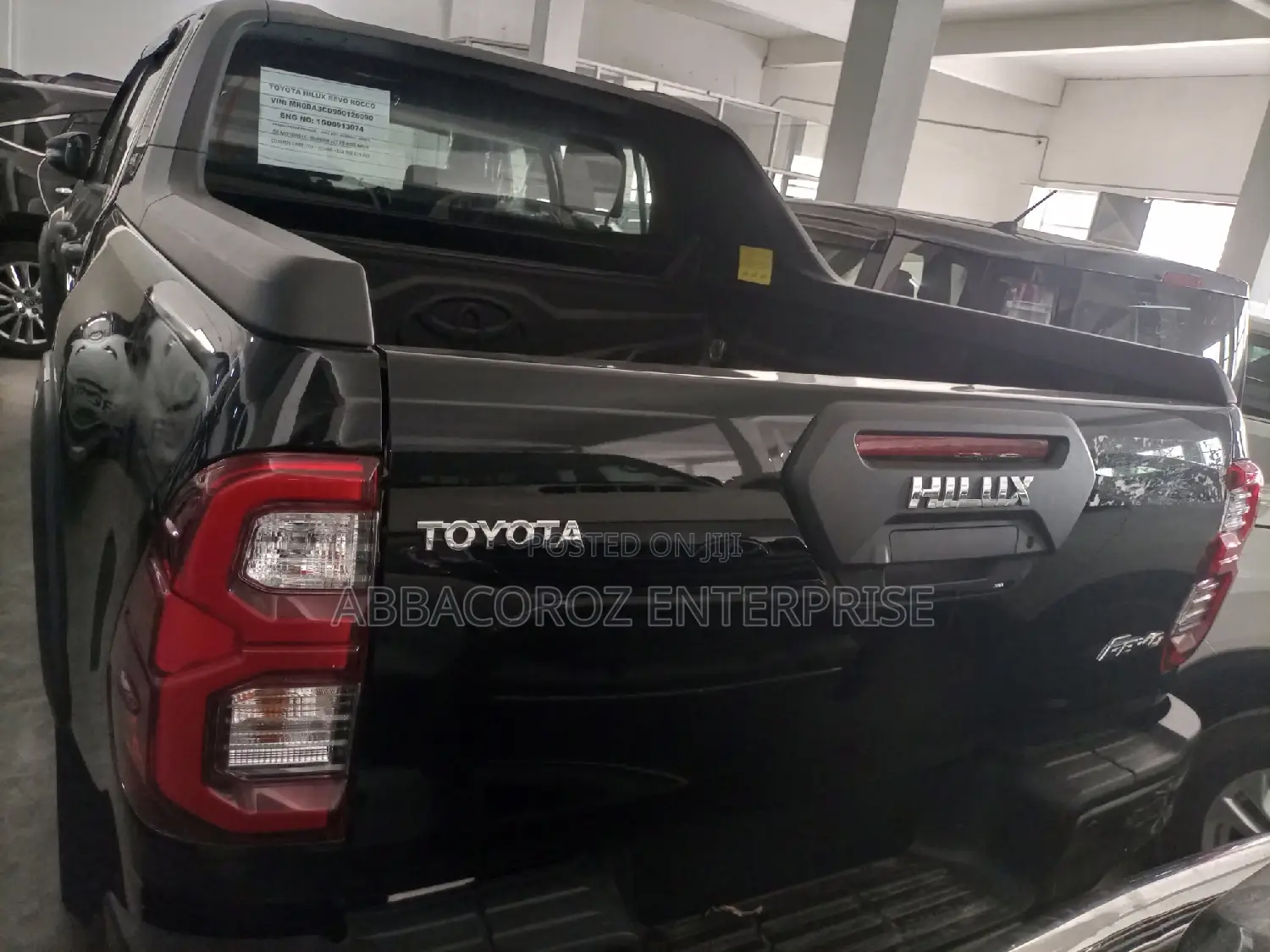 Toyota Hilux SR5 HI-RIDER 2015 Black