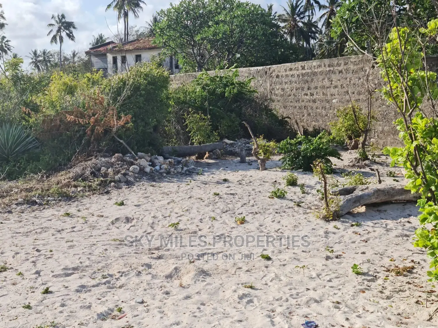 A Parcel of 10 Acres White Sandy Beach on Sale in Kikambala