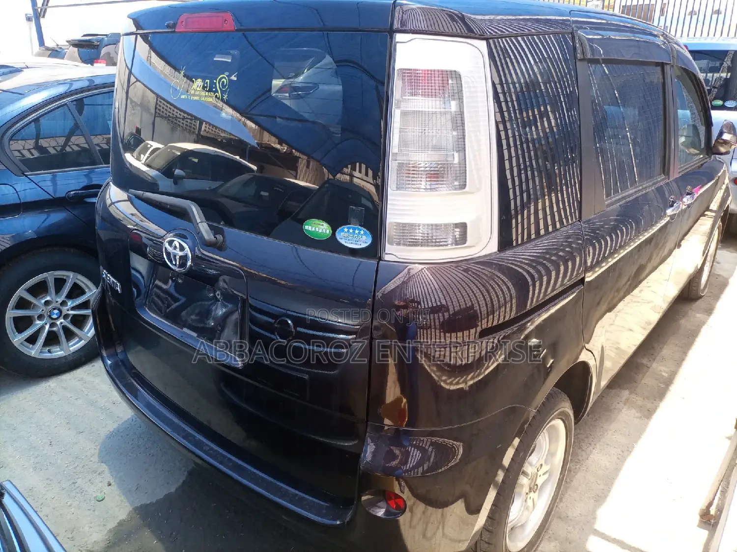 Toyota Sienta 2014 1.5 AWD Black