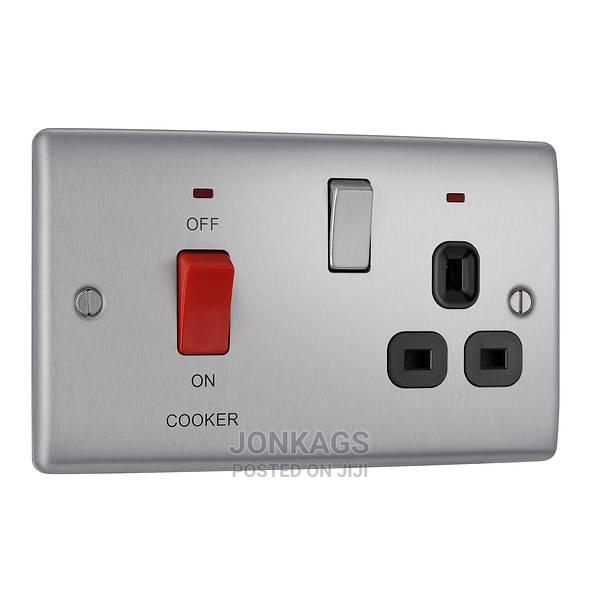Metallic Cooker Socket - main view