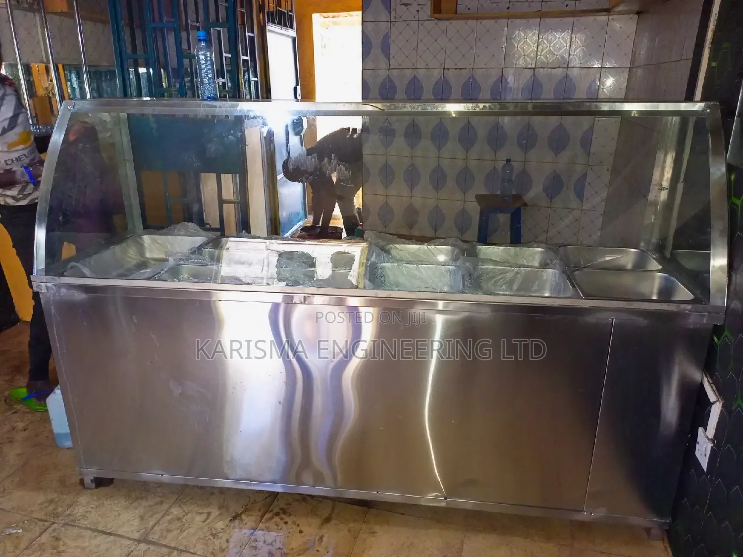 Elegant Looking Food Warmer