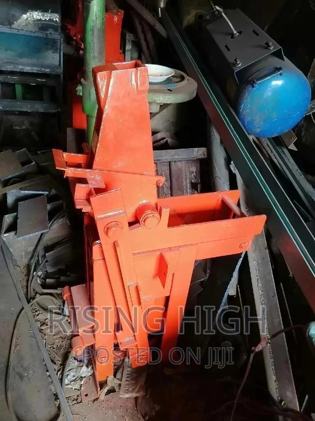 Affordable Building Interlocking Machines - main view