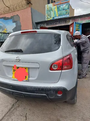 Nissan Dualis 2010 Front Windscreen