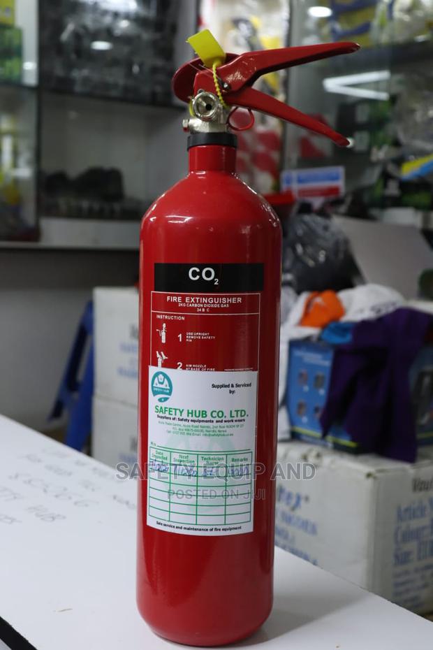 2 Kg CO2 Fire Extinguishers - thumbnail 2