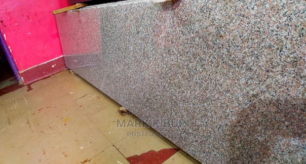 Light Coloured Granite 8x2ft - thumbnail 3