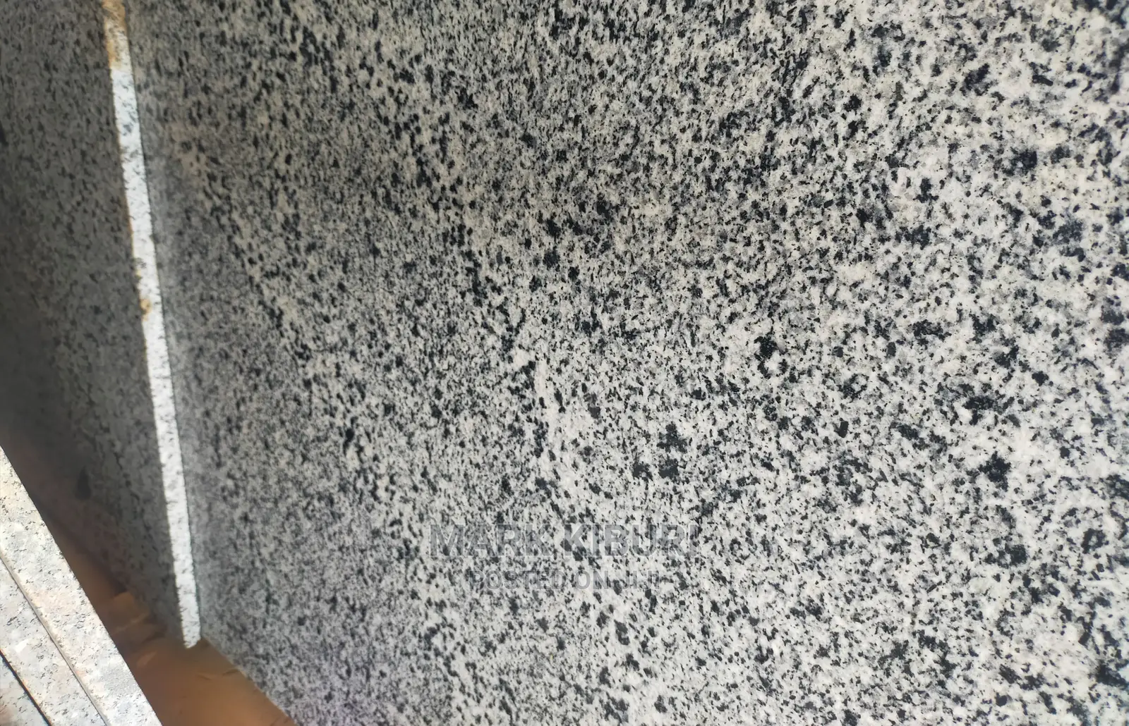 P/White. Granite (8x2ft)