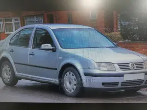 Jetta Bora Front Windscreen