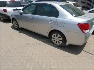 Toyota Axio 1.5 Hybrid 2WD 2014 Silver