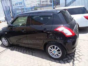 Suzuki Swift 2015 Black