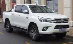 Hilux 2016 Front Windscreen