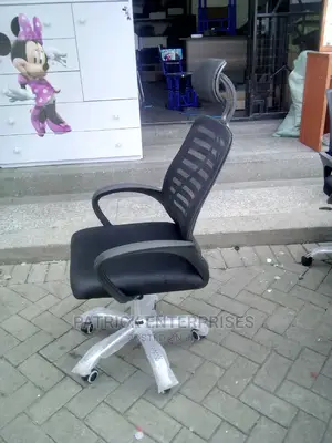 Headrest Chair