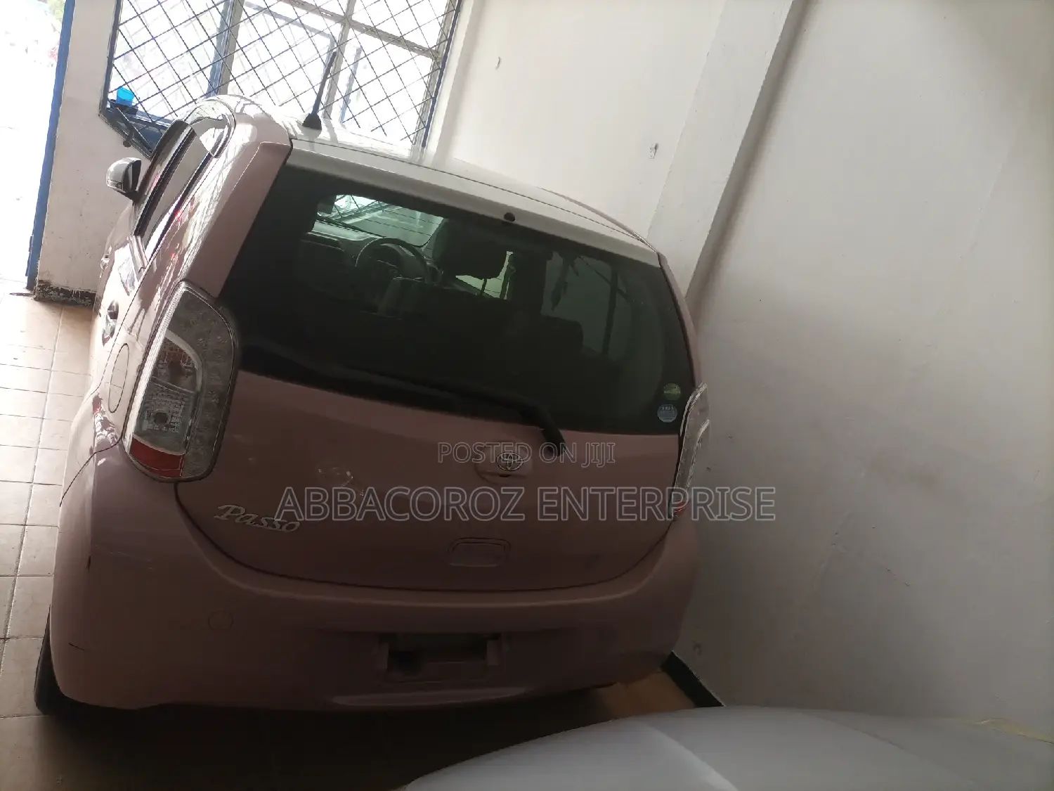 Toyota Passo 2015 Pink