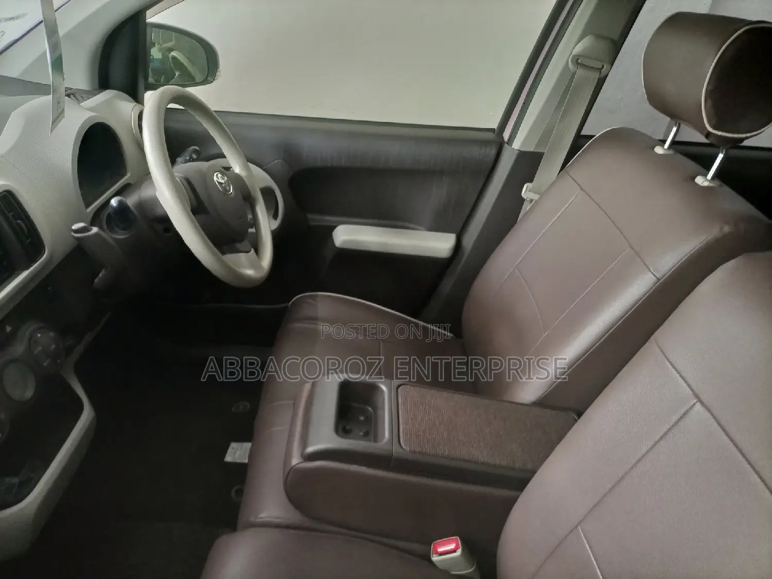 Toyota Passo 2015 Pink
