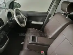 Toyota Passo 2015 Pink