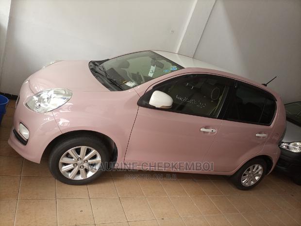 Toyota Passo 2015 Pink