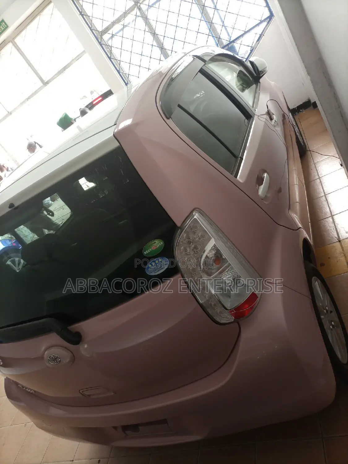 Toyota Passo 2015 Pink