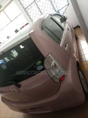 Toyota Passo 2015 Pink