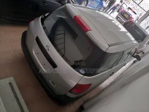 Nissan Advan 2015 Silver