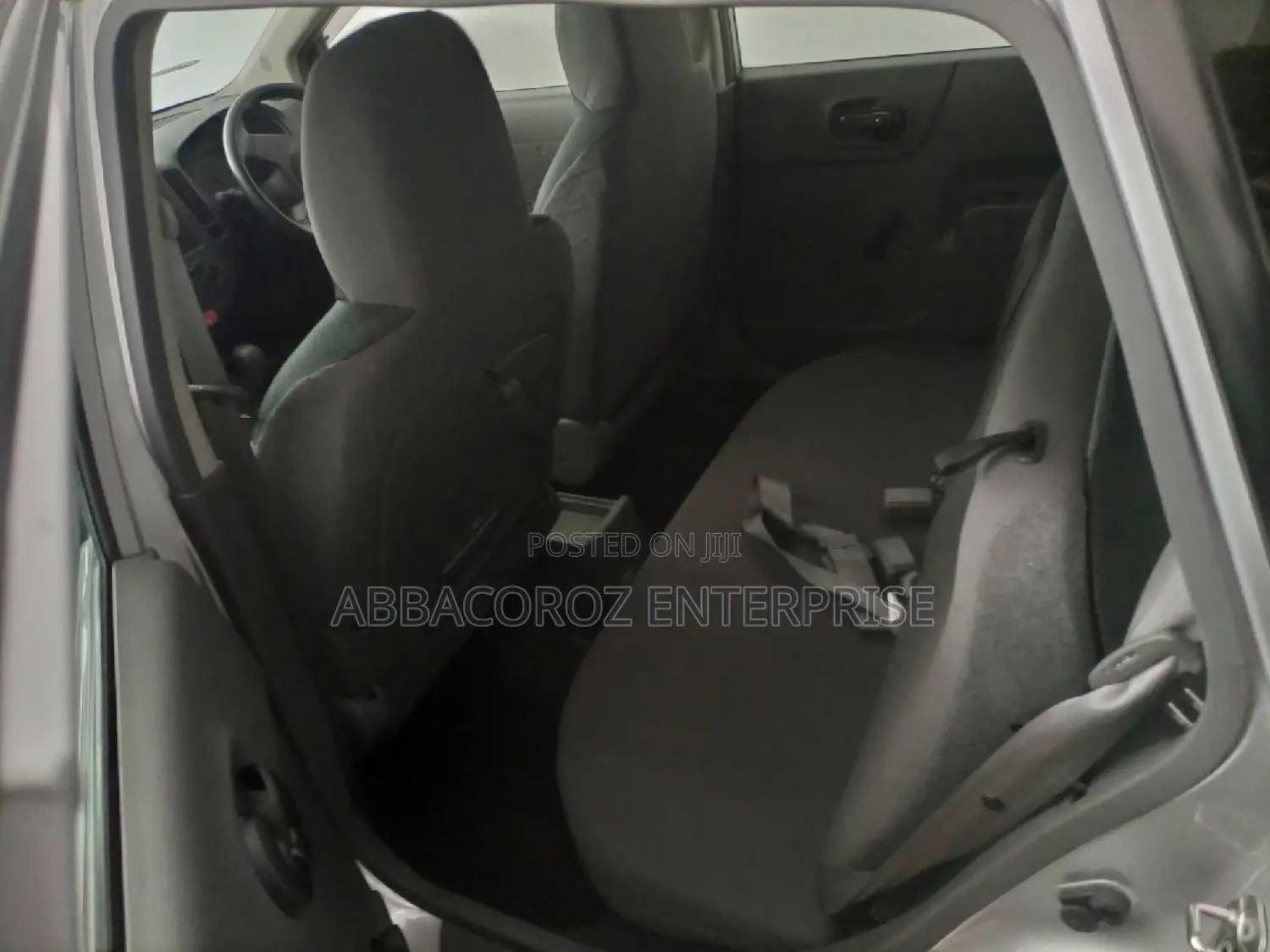 Nissan Advan 2015 Silver