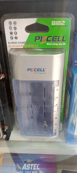 PKCELL 8182 9v/C Size/D Size Battery Charger for AA - thumbnail 2