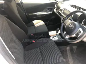 Toyota Vitz 2015 1.3 AWD 5dr Gold
