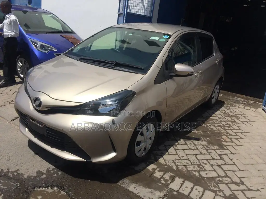 Toyota Vitz 2015 1.3 AWD 5dr Gold