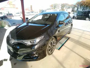 Toyota Auris 2015 Black
